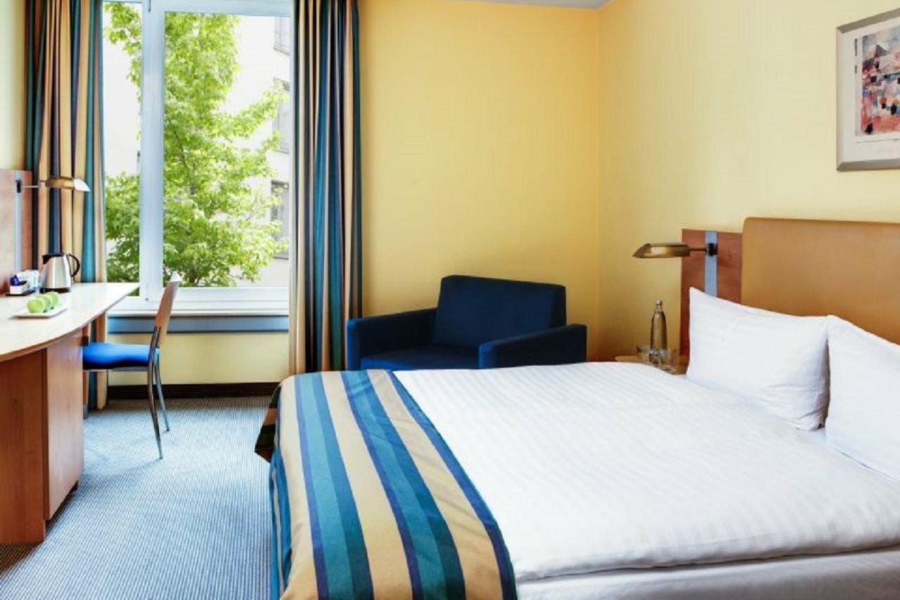 Hotel Intercityhotel 4*