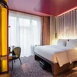 Hotel Tribe