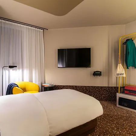 Tribe 4* Düsseldorf