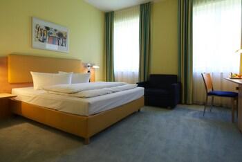 Hotel Tribe 4*