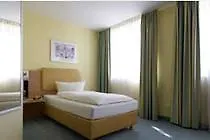Intercityhotel Hotel